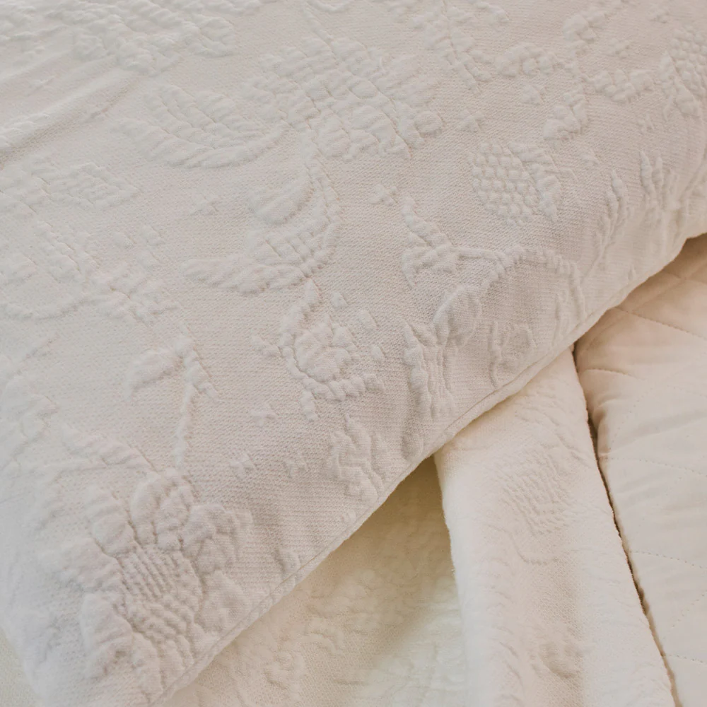 Classic Matelassé Bedspread and Shams Bundle - Last Chance + Final Sale! - Image 6